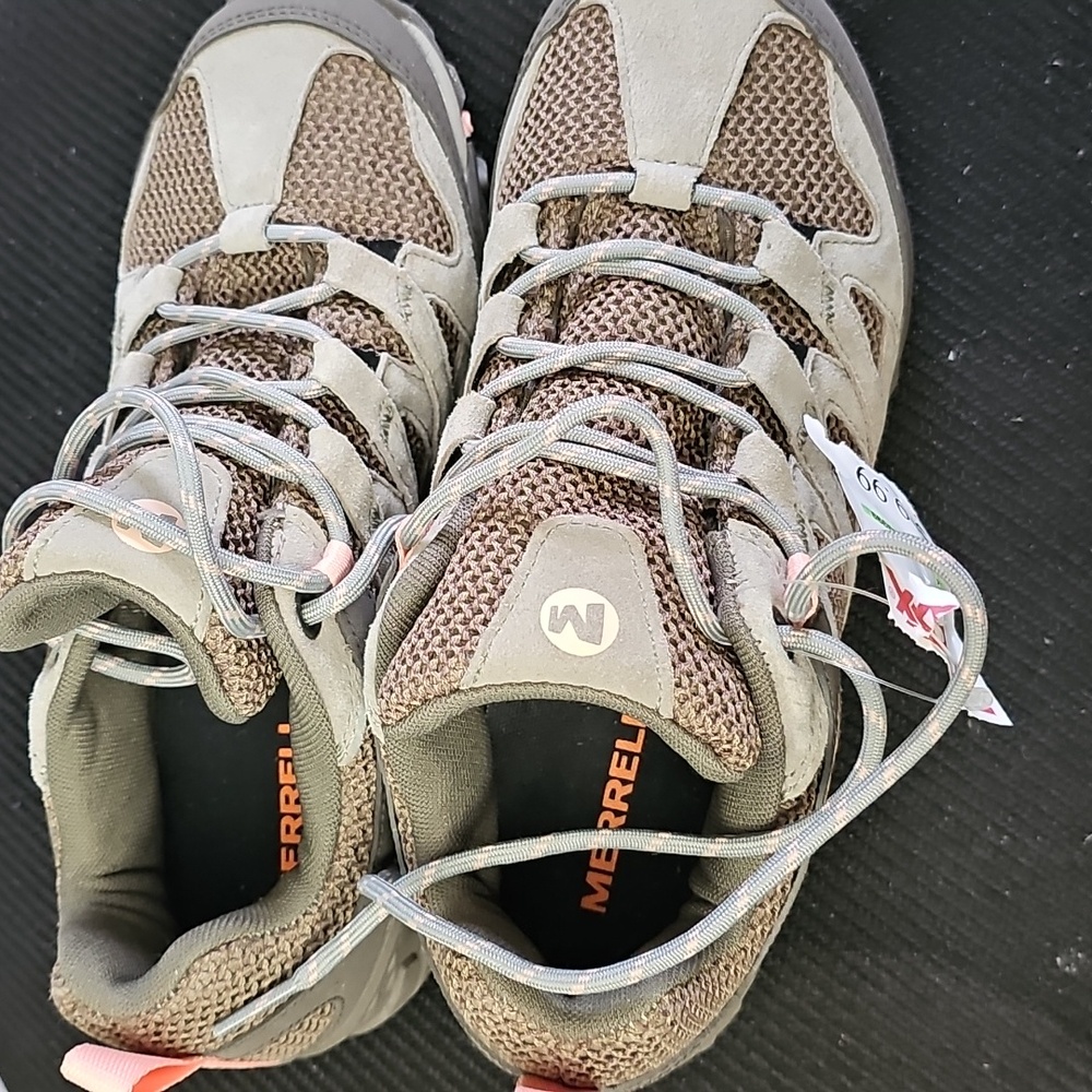 Merrell Women's Taupe Mesh Hiking Sandals with Pink Accents - Picture 3 of 7